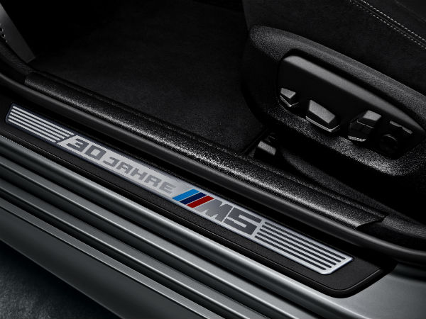 BMW M5 30 Jahre Edition: Badging